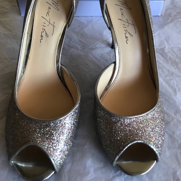 Marc Fisher D’Orsay Silver-Glitter Pumps. 7M. - Picture 1 of 15
